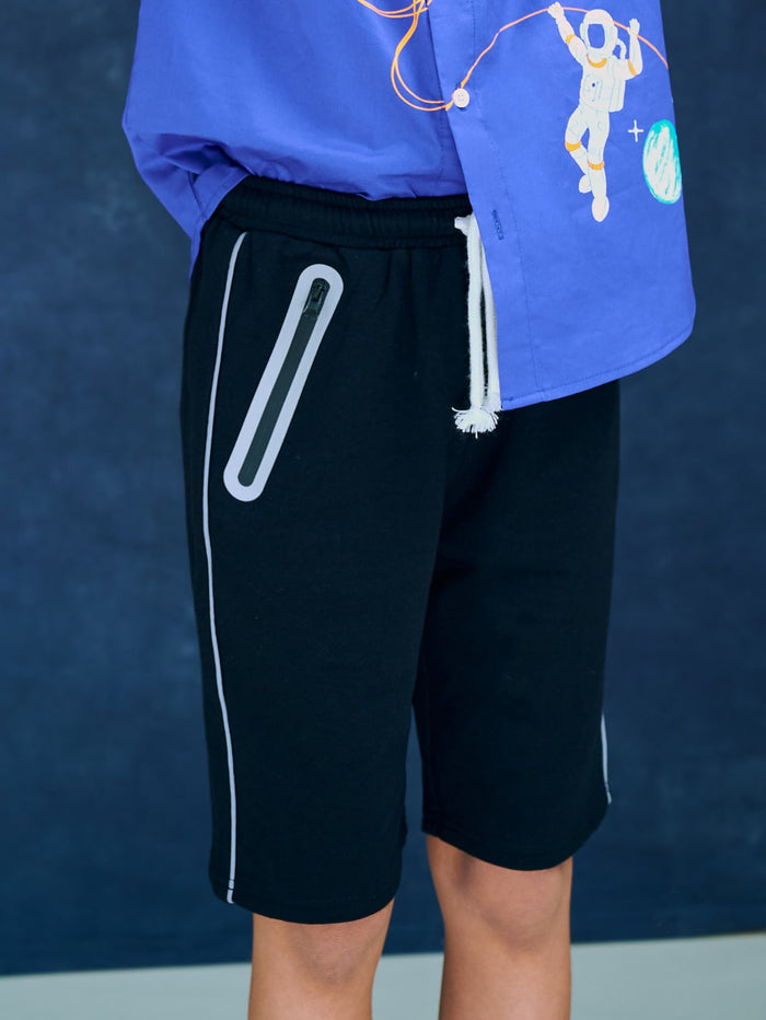 Boys Drawstring Waist Reflective Zipper Pocket Contrast Piping Shorts